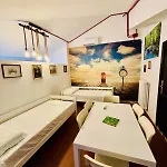 Amazing Attic At The Apartmán Como