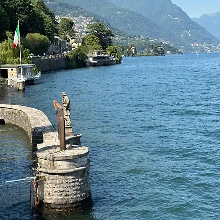 Amazing Attic At The Apartment *