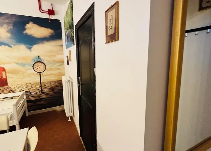 Amazing Attic At The דירה קומו