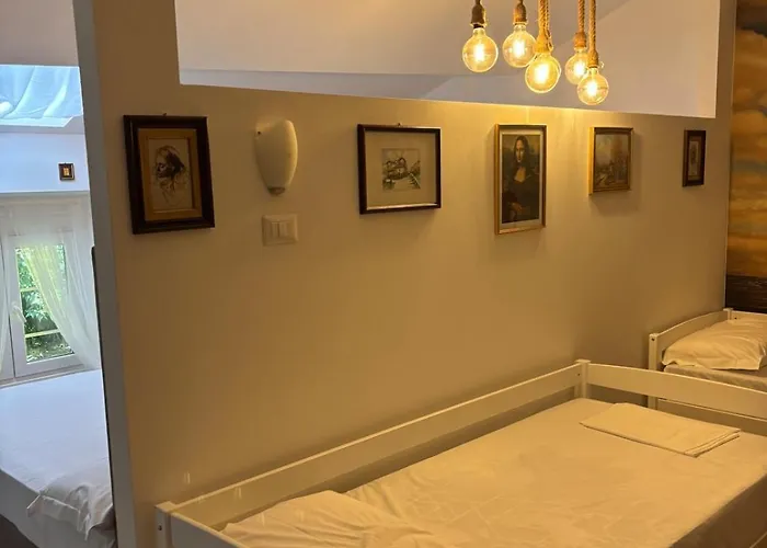 Amazing Attic At The קומו