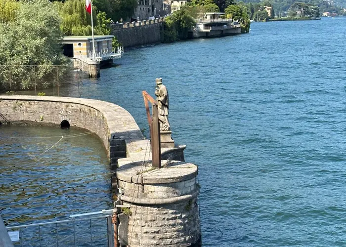 דירה Amazing Attic At The קומו