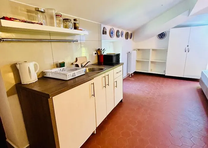 Amazing Attic At The קומו